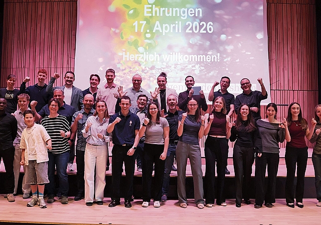 Vielseitig erfolgreich gewesen: die für ihre Leistungen im Jahr 2025 geehrten Arlesheimerinnen und Arlesheimer. Foto: Florin Bürgler