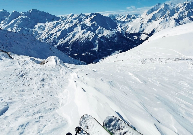 Weisse Pracht: Soll das Skilager zur Förderung des «Nationalsports» beibehalten werden? Foto: Archiv