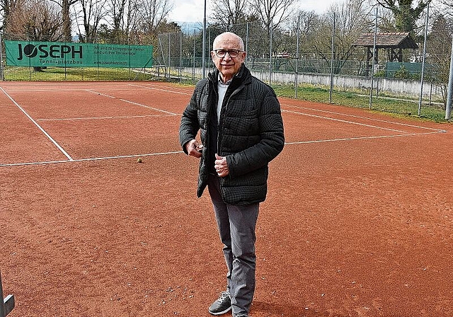 Die Vorwärtsstrategie geht auf: Pierre-André Rebetez, Co-Präsident des Tennisclubs Dornach. Foto: Bea Asper