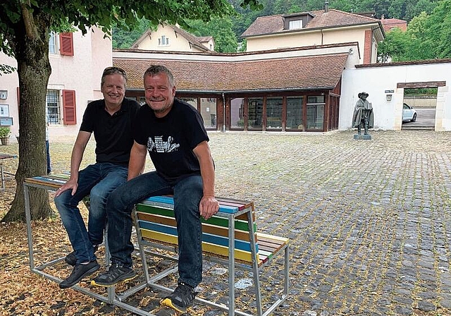 Austragungsort: Martin Thomann (r.) und Felix Stähli freuen sich, wenns auf dem Helyeplatz groovt. Foto: Gaby Walther