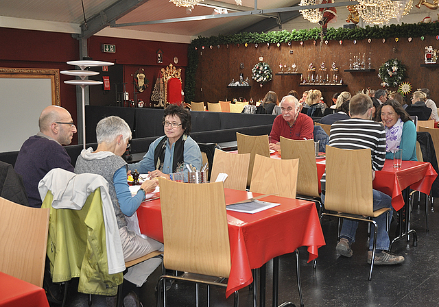 Mittagessen im «Empfehlbar». Am Fabrikmattenweg kann man nur noch für kurze Zeit seinen Hunger stillen. Foto: I. Hitz