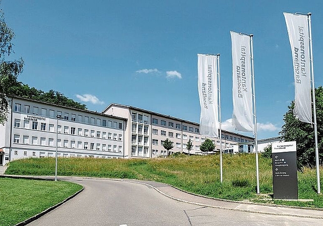 Feningerspital wird geschlossen: Ende 2021 soll das neue Gesundheitszentrum des Kantonsspitals Baselland in Laufen den Standort wechseln. Foto: zvg