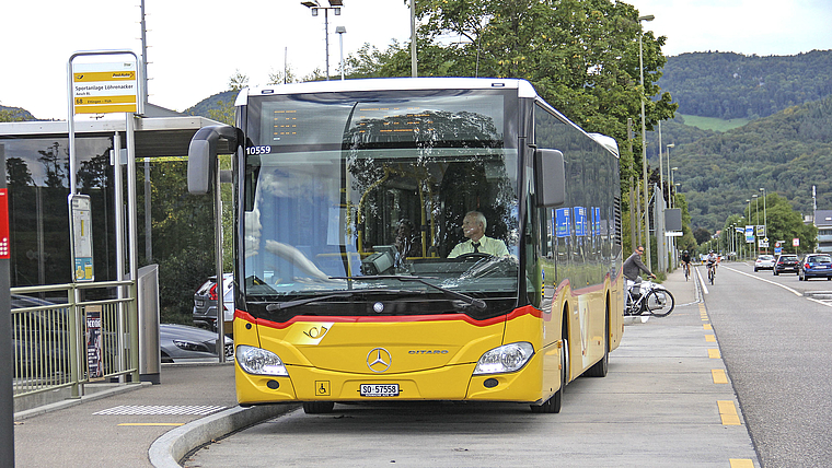 Soll auch Aesch Nord bedienen: Der 68er-Bus im Löhrenacker.  Foto: Tobias Gfeller