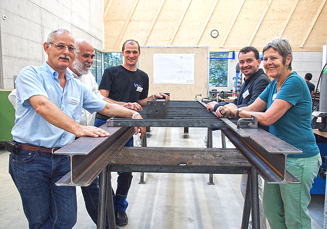 Motiviertes Erlenhof-Team (v. l.): Georges Schibeny (Betriebsleiter Technischer Dienst), Thomas Barth (Betriebsleiter Schreinerei), Jürgen Giese (Betriebsleiter Schlosserei), Pascal Brenner (Institutionsleiter Erlenhof) und Lisa Nussbaumer (Stiftung