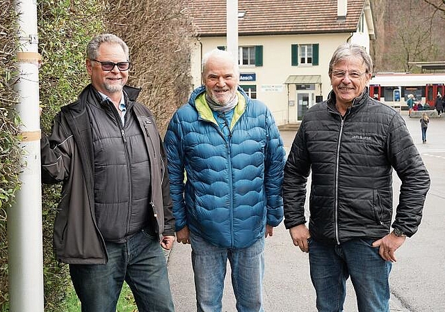 Wollen keine dunklen Strassen: (v. l.) Thomi Schmidli, Andreas Häring und Ruedi Schmidlin. Foto: Tobias Gfeller