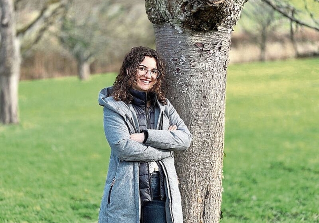 Analysiert und trägt Fakten zusammen: Die Autorin Lisa Pecorelli aus Reinach.Foto: Marianne Vetter