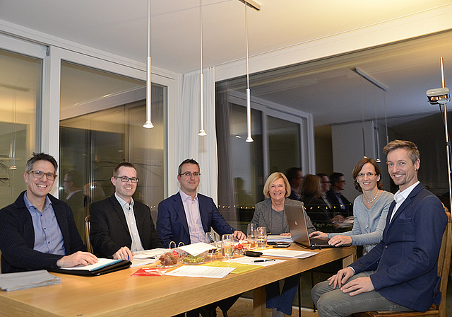 Bereits mitten an der Arbeit: Das OK der AGIR 2018, bestehend aus (v. l.) Daniel Haldemann, Adrian Billerbeck, Alexander Strohm, Gerda Massüger (Präsidentin), Christa Strohm und Stefan Suppiger.  Foto: Thomas Kramer