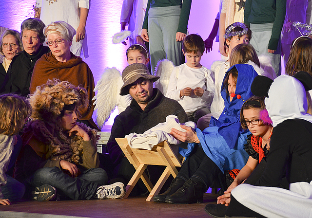 Stille Nacht: Auch die Sterne freuen sich über die Geburt des Christkindes. Foto: Jay Altenbach