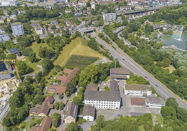 Umstrittenes Gesetz: Mit der Annahme der kantonalen Mehrwertabgabe wird den Gemeinden die Möglichkeit genommen, eigene Abgaben auch bei Um- und Aufzonungen zu erheben, so wie es die Gemeinde Münchenstein im Fall des Läckerli-Huus-Areals (Baustelle