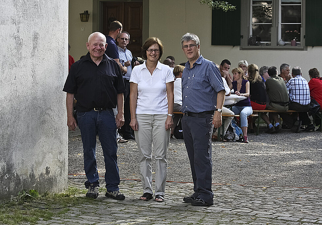 Vermehrt Privatleben: Walter Banga (l.), Susanne Haas und Stephan Naef nahmen Abschied von den Mitarbeitenden der Gemeinde.  Foto: Edmondo Savoldelli