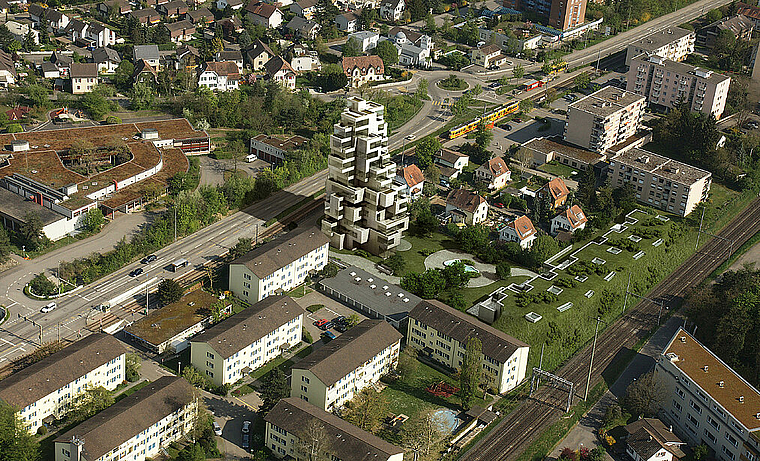 Das zukünftige neue architektonische Wahrzeichen Münchensteins in einer Visualisierung aus der Vogelperspektive. Foto: ZVG