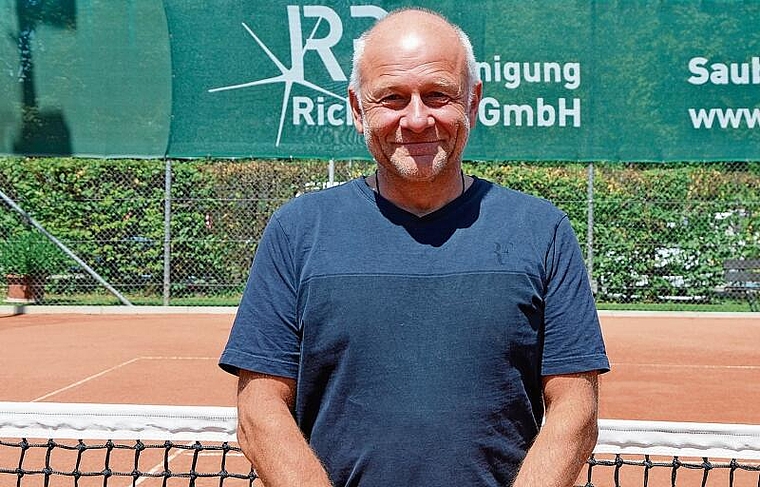 Vom «Ballebueb» zum Turnierleiter: Mano Mengisen organisiert dieses Jahr zum 21. Mal den Birseck-Cups. Foto: Jeannette Weingartner