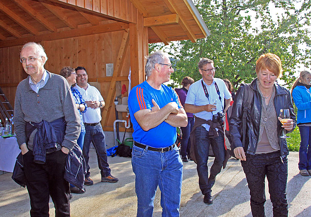 Heimatwissen: Rudolf Hafner, Susanne Koch, Fabio Jeger, Bruno Vögtli, Roland Fürst und Nicole Hirt (v. l.) kennen sich im Kirschenanbau erstaunlich gut aus.  Foto: Gini Minonzio