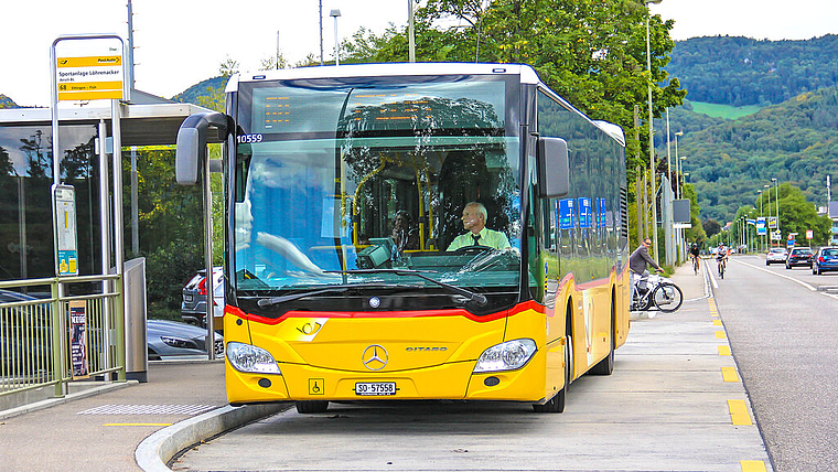 Bessere Erschliessung: Heute fahren die Buslinien vom Bahnhof an Aesch Nord vorbei, das soll sich aber schon bald ändern.  Foto: WOB-Archiv