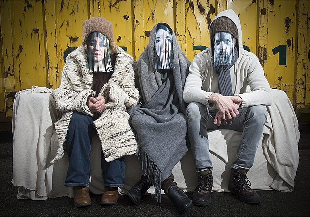 Wenn die Fremde zur Heimat werden muss: Fluchtgeschichten von Migranten im Neuen Theater am Bahnhof. Foto: Janick Zebrowski