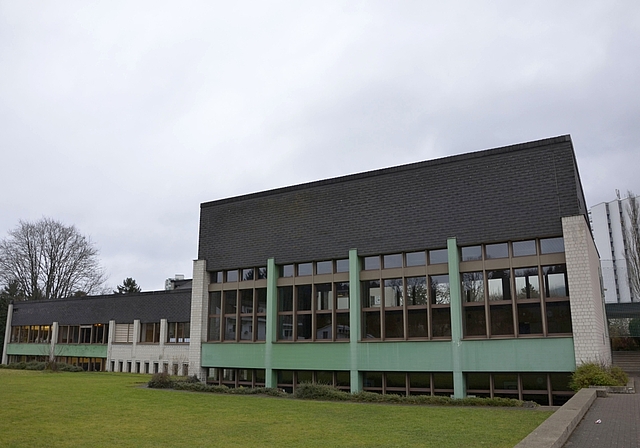 Wende: Das Quartier Surbaum soll Schulstandort bleiben und unter anderem auch eine neue Turnhalle erhalten.  Foto: Archiv