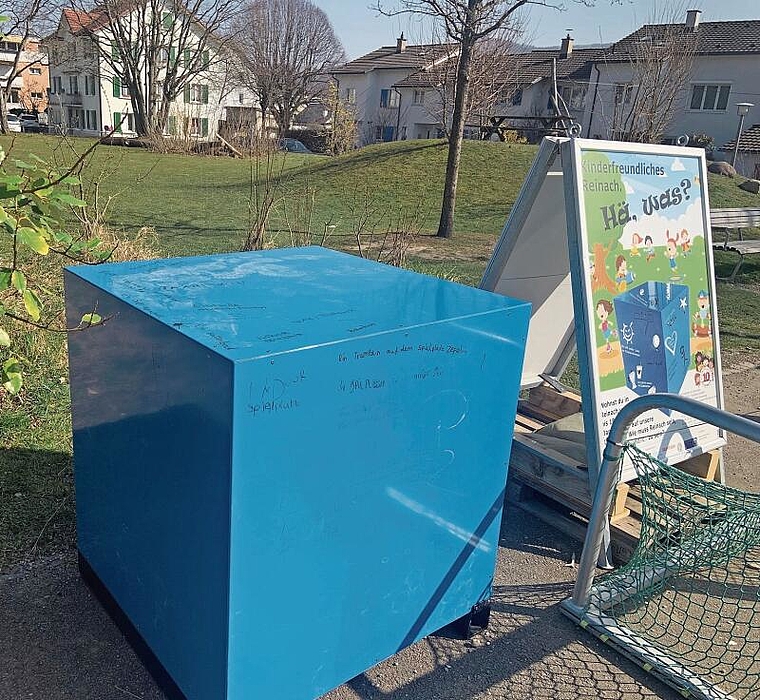 Wird schon eifrig genutzt: Aktuell können Kinder auf dem Spielplatz Landhof ihre Wünsche notieren. Foto: Caspar Reimer