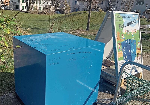 Wird schon eifrig genutzt: Aktuell können Kinder auf dem Spielplatz Landhof ihre Wünsche notieren. Foto: Caspar Reimer