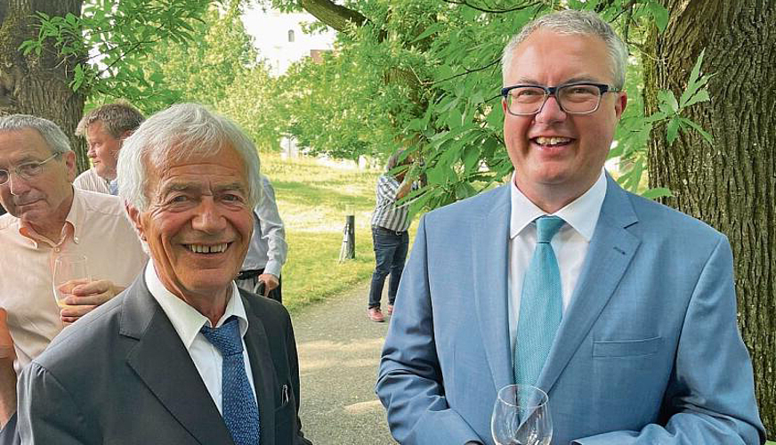 Waren zu Gast bei den besonderen Feierlichkeiten: Der Solothurner Alt-Regierungsrat Walter Straumann (l.) und der amtierende Regierungsrat Remo Ankli. Foto: Thomas Immoos