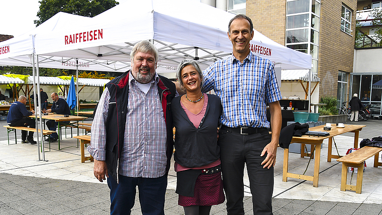 Haben immer etwas Neues in petto: Karl Häring, Franziska Albrecht und Andreas Stäheli vom Verein «Attraktives Aesch».  Foto: Bea Asper