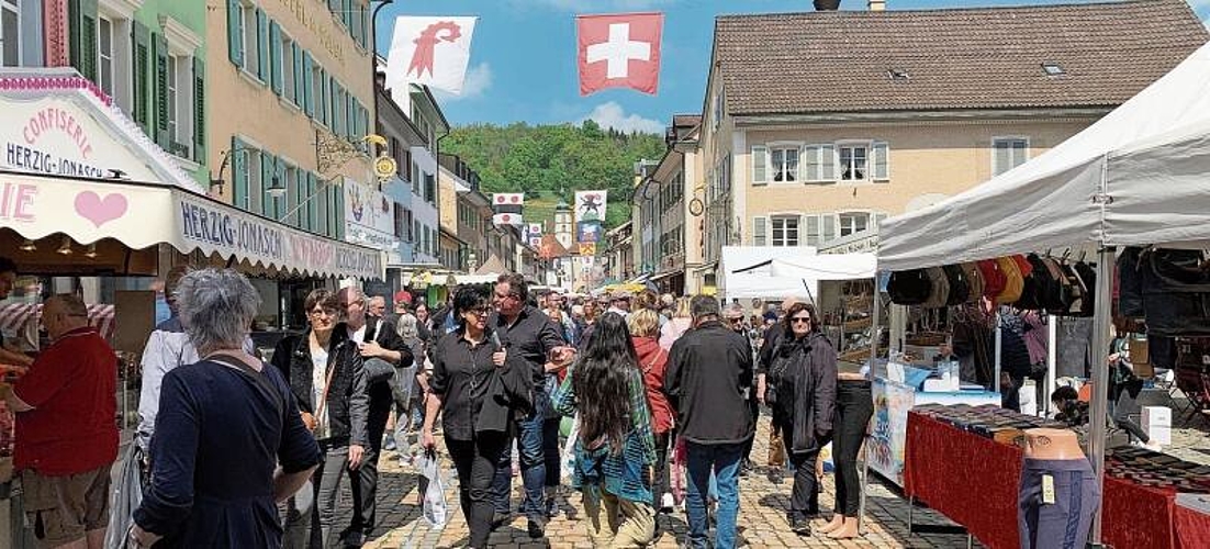 Endlich wieder: Nach zwei Jahren durfte der 1. Mai Markt wieder durchgeführt werden.
