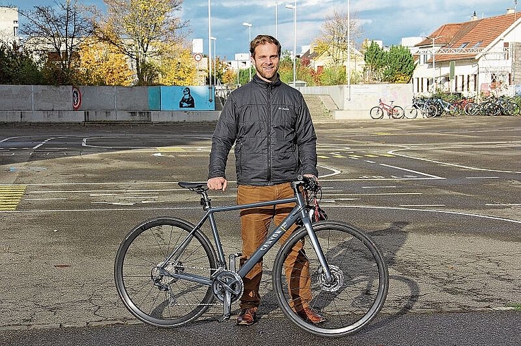 Selbst grosser Radsport-Fan: OK-Präsident Dominik Häring. Foto: Tobias Gfeller