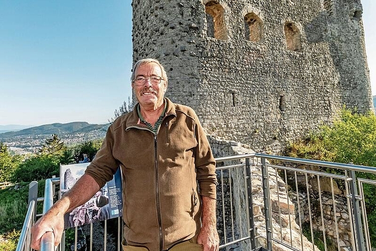 Peter Saladin: Früher leitete er Baustellen, beispielsweise jene der Ruine Pfeffingen. Foto: Nicole Nars-Zimmer