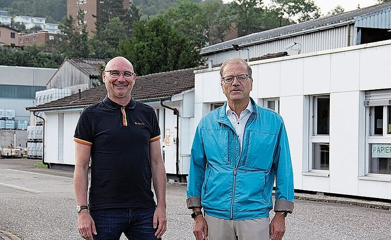 Pro-Komitee vanBaerle-Areal: Thomas C. Fetsch (l.) und Giorgio Lüthi auf dem vanBaerle-Areal. Foto: Tobias Gfeller