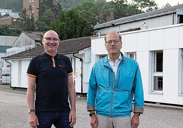 Pro-Komitee vanBaerle-Areal: Thomas C. Fetsch (l.) und Giorgio Lüthi auf dem vanBaerle-Areal. Foto: Tobias Gfeller