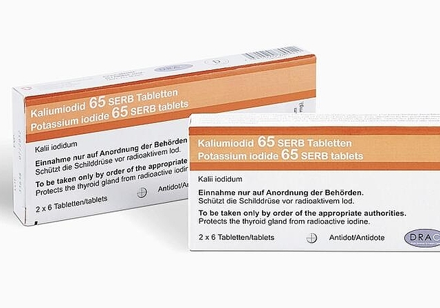 Nachschub: Da das Haltbarkeitsdatum der letzten Lieferung in einer violetten Verpackung bald erreicht ist, verteilt der Bund neue Tabletten in einer orangen Packung. Foto: zVg/jodtabletten.ch