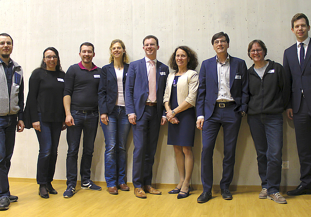 Hat Grund zur Freude: Der AGIV-Vorstand mit Lukas Haas (neu), Claudia Meier, Markus Sommerer, Vera von Rotz, Präsident Philipp Hägeli, Monika Strobel, Philippe Wälle, Andrea Hänggi und Christoph Huber (v. l.).  Foto: Axel Mannigel