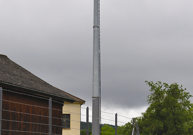 Wohin mit der Antenne? Die Swisscom sucht nach einem Standort im Gebiet Weiden.  Foto: Isabelle Hitz