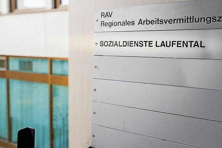 Ab dem Jahr 2025 wird Laufen einen eigenen Sozialdienst führen: Gut möglich, dass dann die Sozialdienste Laufental ihre Büros am Laufner Bahnhof schliessen werden. Foto: Kenneth Nars