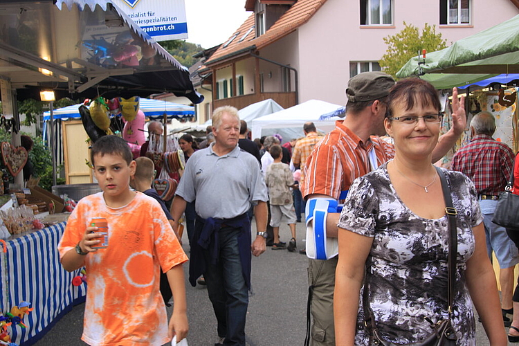 Nunninger Herbstmarkt: Sehen und Treffen heisst die Devise. Foto: gin
