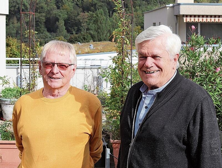 Wünschen sich mehr Alterswohnungen: Toni Bärlocher, Präsident des Seniorenrats Aesch-Pfeffingen (r.), und Vizepräsident Rolf Huber. Foto: Benedikt Kaiser