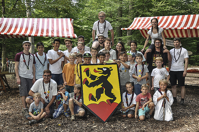 Spiel, Spass und gute Stimmung: Wöflis, Pfadis, Leiter und Helferinnen der Pfadi Bärenfels am Jubiläumsfest.  Foto: Isabelle Hitz