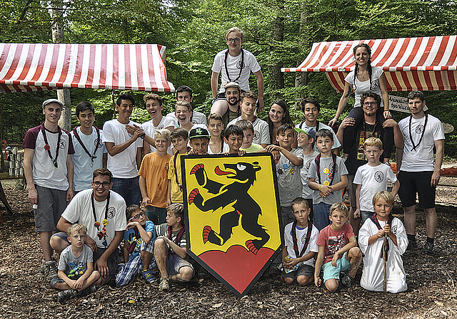 Spiel, Spass und gute Stimmung: Wöflis, Pfadis, Leiter und Helferinnen der Pfadi Bärenfels am Jubiläumsfest.  Foto: Isabelle Hitz