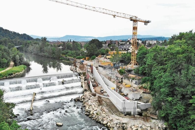 Auf der Zielgeraden: Die Bau- und Sanierungsarbeiten am Birskraftwerk Neuewelt sind bald zu Ende. 
         
         
            Foto: zvg / Hollinger AG