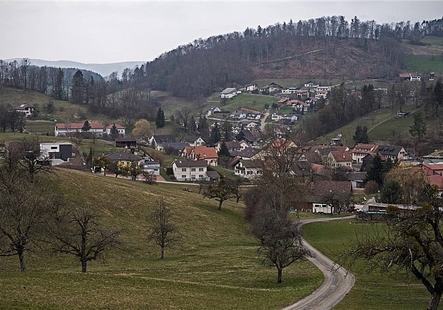 <em>Wieder selbstständig: </em>Blick auf Zullwil.Foto: Roland schmid