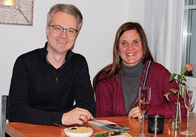 Langjährige Freundschaft: Joonas Pitkänen, künstlerischer Leiter, und Krista Järvensivu, Organisatorin der «Konzertgesellschaft für finnische Musik». Foto: Jeannette Weingartner