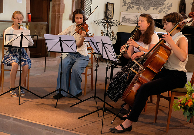 Grosse Spielfreude: (v. l.) Alina Chloé Mundorff, Franziska Brunner, Flurina Bürklin und Viola Gund. Foto: Thomas Brunnschweiler