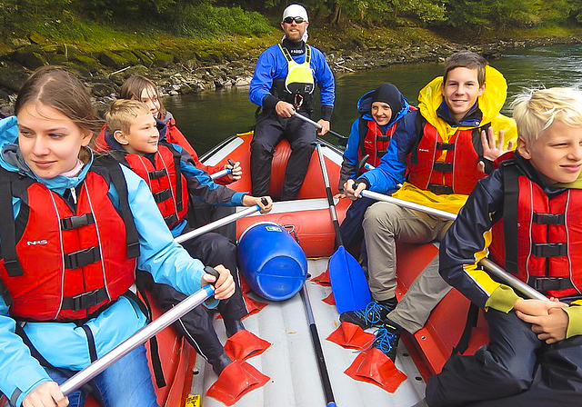 Äusserst beliebt: Der Workshop «Bootstour mit Raft» ist für dieses Jahr bereits ausgebucht, doch die nächste Jugendwoche kommt bestimmt.  Foto: ZVG