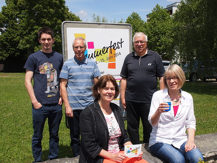 Vorfreude: Luca Vecchi, OK-Präsident Armin Hauser, Sibylle Piel (Präsidentin der Kirchenpflege), Kurt Hofmann, Inga Schmidt (v. l.).  Foto: Tobias Gfeller