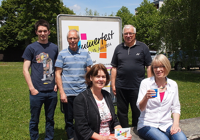 Vorfreude: Luca Vecchi, OK-Präsident Armin Hauser, Sibylle Piel (Präsidentin der Kirchenpflege), Kurt Hofmann, Inga Schmidt (v. l.).  Foto: Tobias Gfeller