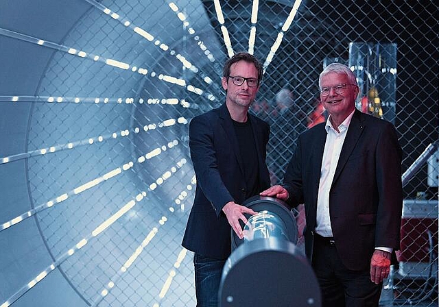 Haben das Erlebniscenter Primeo Energie Kosmos eröffnet: Wolfgang Szabo (l.), Leiter des «Kosmos», und Conrad Ammann, CEO Primeo Energie. Foto: Juri Junkov