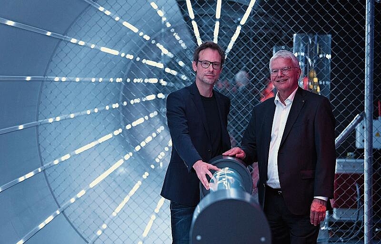 Haben das Erlebniscenter Primeo Energie Kosmos eröffnet: Wolfgang Szabo (l.), Leiter des «Kosmos», und Conrad Ammann, CEO Primeo Energie. Foto: Juri Junkov