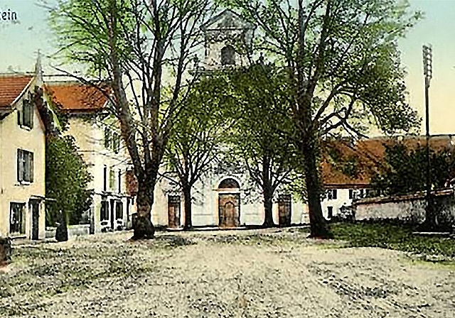 <em>Ohne Autos: </em>Der Klosterplatz von Mariastein auf einer Postkarte um die Jahrhundertwende. Foto: zvg