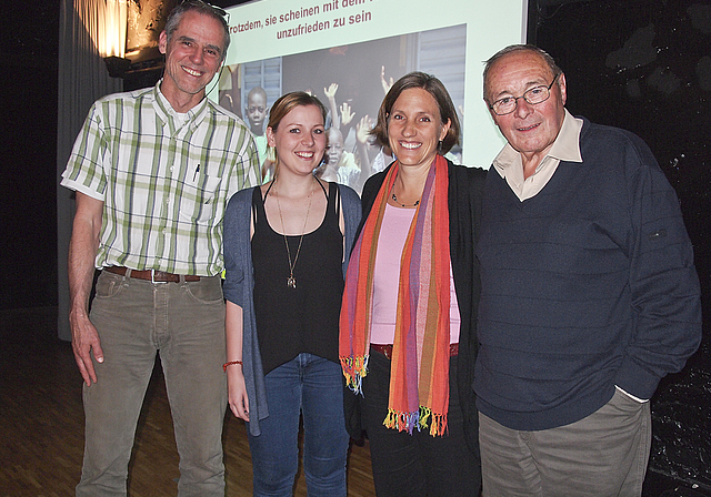 Für Burkina Faso im Einsatz: Niklaus Wasem, Cathrine Hollinger, Franziska Kaguembèga-Müller, Cyrill Thummel.  Foto: Tobias Gfeller