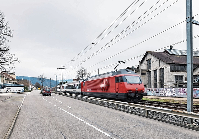 S‑Bahn-Halt rückt in weite Ferne: Der Bund will nun doch keinen Bahnhof Dornach-Apfelsee. Foto: Kenneth Nars