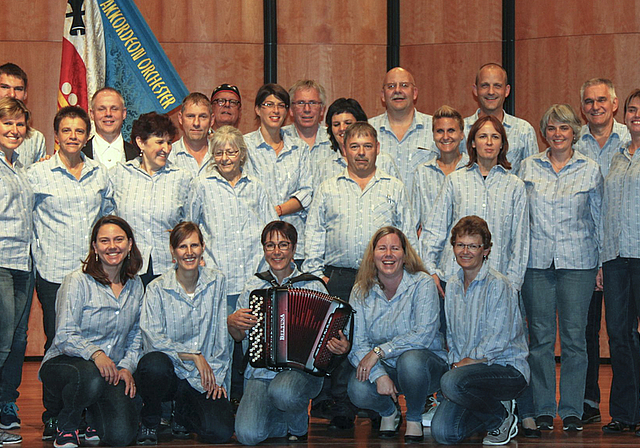 Werden sich in Szene setzen: Das Akkordeon Orchester Aesch, hier auf der Tournee 2017 in San Antonio, Texas.  Foto: ZVG